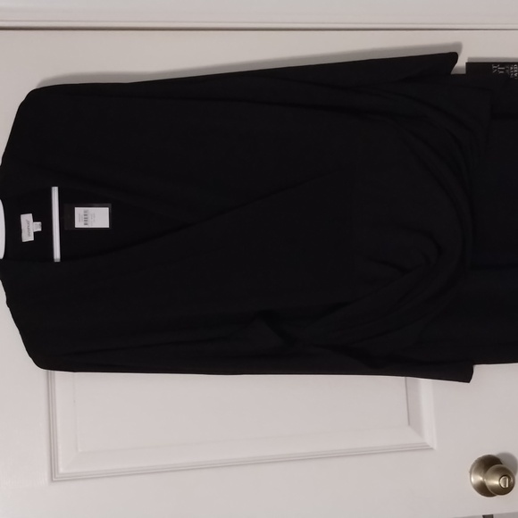 Dress - Picture 2 of 8